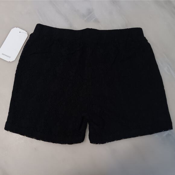 One 5 one Women's Small Shorts Black Lace‎ Dressy - Picture 4 of 6